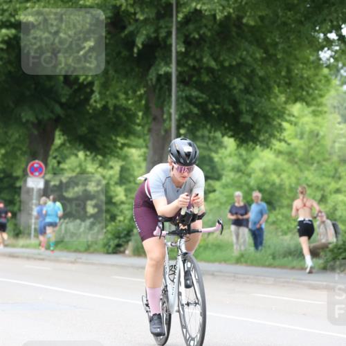 15.06.2025 - 7 Türme Triathlon Yannick Fuchs http://msf.ph/oto/7960405 15.06.2025 13:48:37 Radfahren 368, 810, 811, 854 meine-sportfotos.de