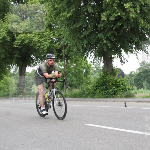 15.06.2025 - 7 Türme Triathlon Yannick Fuchs http://msf.ph/oto/7960421 15.06.2025 11:52:35 Radfahren  meine-sportfotos.de