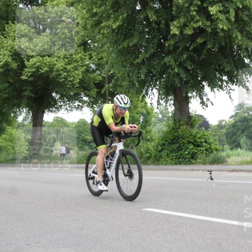 15.06.2025 - 7 Türme Triathlon Yannick Fuchs http://msf.ph/oto/7960433 15.06.2025 11:52:57 Radfahren  meine-sportfotos.de