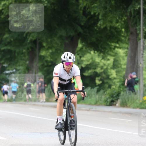 15.06.2025 - 7 Türme Triathlon Yannick Fuchs http://msf.ph/oto/7960436 15.06.2025 13:48:39 Radfahren 368, 810, 811 meine-sportfotos.de