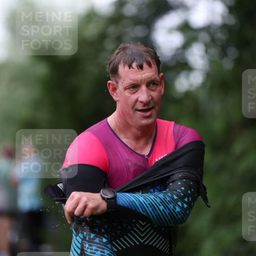 15.06.2025 - 7 Türme Triathlon Michael Strokosch http://msf.ph/oto/7960439 15.06.2025 12:11:20 Schwimmen 455, 475 meine-sportfotos.de