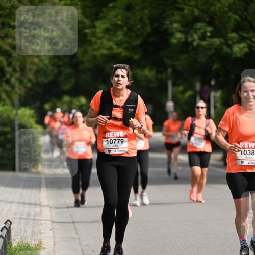 15.06.2025 - REWE Women's Run Dr. Thomas Lammeyer http://msf.ph/oto/7960496 15.06.2025 09:49:51 Laufen 10779, 10380 meine-sportfotos.de