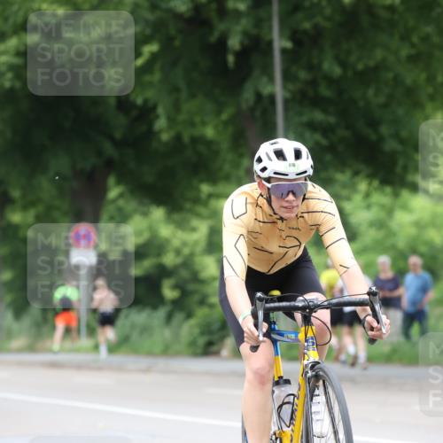 15.06.2025 - 7 Türme Triathlon Yannick Fuchs http://msf.ph/oto/7960512 15.06.2025 13:48:45 Radfahren 368, 810, 1013 meine-sportfotos.de
