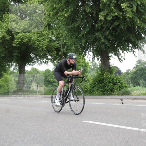 15.06.2025 - 7 Türme Triathlon Yannick Fuchs http://msf.ph/oto/7960525 15.06.2025 11:56:44 Radfahren  meine-sportfotos.de