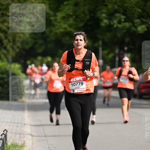 15.06.2025 - REWE Women's Run Dr. Thomas Lammeyer http://msf.ph/oto/7960528 15.06.2025 09:49:52 Laufen 10779 meine-sportfotos.de