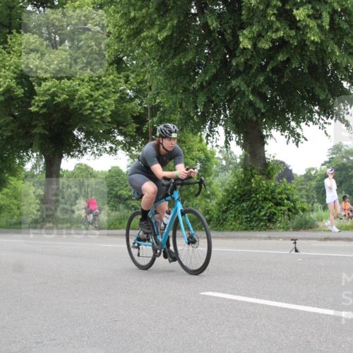 15.06.2025 - 7 Türme Triathlon Yannick Fuchs http://msf.ph/oto/7960532 15.06.2025 11:57:04 Radfahren  meine-sportfotos.de