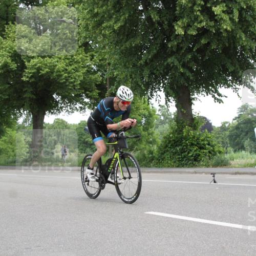 15.06.2025 - 7 Türme Triathlon Yannick Fuchs http://msf.ph/oto/7960551 15.06.2025 11:57:34 Radfahren  meine-sportfotos.de