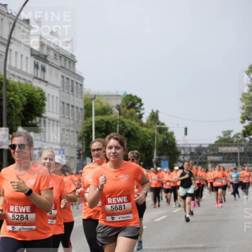 15.06.2025 - REWE Women's Run Jannik Wohlers http://msf.ph/oto/7960569 15.06.2025 09:45:37 Laufen 5284, 5681 meine-sportfotos.de