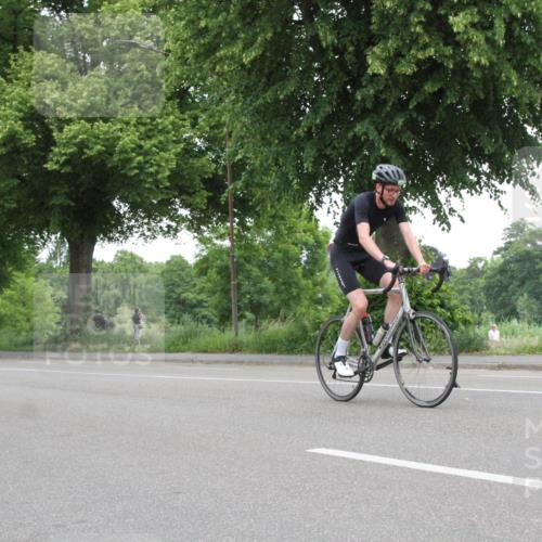 15.06.2025 - 7 Türme Triathlon Yannick Fuchs http://msf.ph/oto/7960602 15.06.2025 11:58:44 Radfahren  meine-sportfotos.de