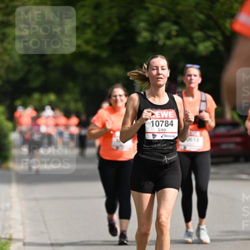 15.06.2025 - REWE Women's Run Dr. Thomas Lammeyer http://msf.ph/oto/7960606 15.06.2025 09:49:56 Laufen 10784, 0618 meine-sportfotos.de