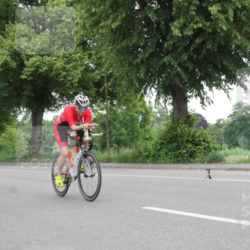 15.06.2025 - 7 Türme Triathlon Yannick Fuchs http://msf.ph/oto/7960616 15.06.2025 11:59:06 Radfahren  meine-sportfotos.de