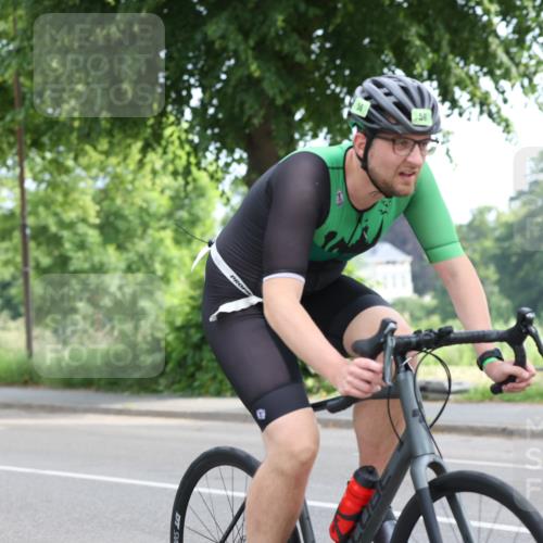 15.06.2025 - 7 Türme Triathlon Yannick Fuchs http://msf.ph/oto/7960619 15.06.2025 09:56:08 Radfahren 5, 57 meine-sportfotos.de