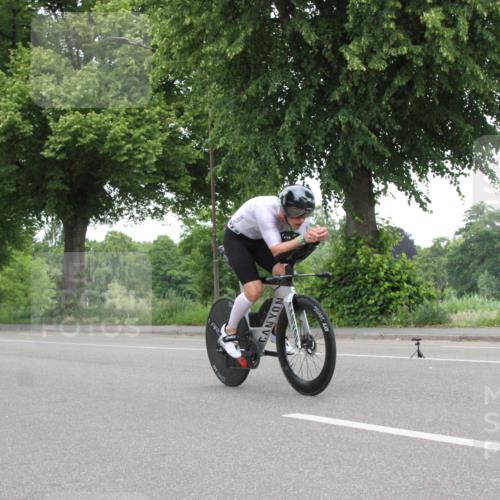 15.06.2025 - 7 Türme Triathlon Yannick Fuchs http://msf.ph/oto/7960624 15.06.2025 11:59:27 Radfahren  meine-sportfotos.de