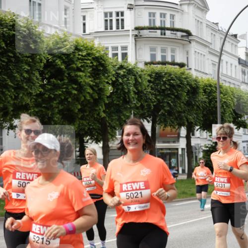 15.06.2025 - REWE Women's Run Jannik Wohlers http://msf.ph/oto/7960634 15.06.2025 09:45:40 Laufen 50, 5634, 5215, 5021, 5131 meine-sportfotos.de