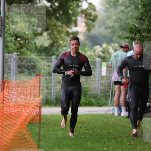 15.06.2025 - 7 Türme Triathlon Michael Strokosch http://msf.ph/oto/7960708 15.06.2025 12:12:05 Schwimmen 630, 658 meine-sportfotos.de