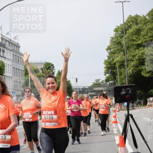 15.06.2025 - REWE Women's Run Jannik Wohlers http://msf.ph/oto/7960801 15.06.2025 09:45:53 Laufen 33, 5398, 5049, 5358, 5355, 5159 meine-sportfotos.de