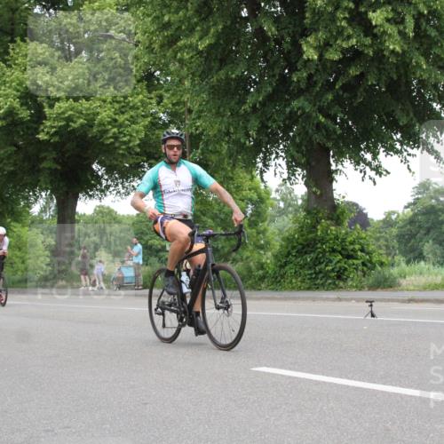 15.06.2025 - 7 Türme Triathlon Yannick Fuchs http://msf.ph/oto/7960805 15.06.2025 12:02:46 Radfahren  meine-sportfotos.de