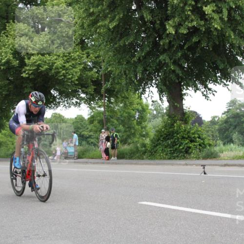 15.06.2025 - 7 Türme Triathlon Yannick Fuchs http://msf.ph/oto/7960842 15.06.2025 12:03:14 Radfahren  meine-sportfotos.de