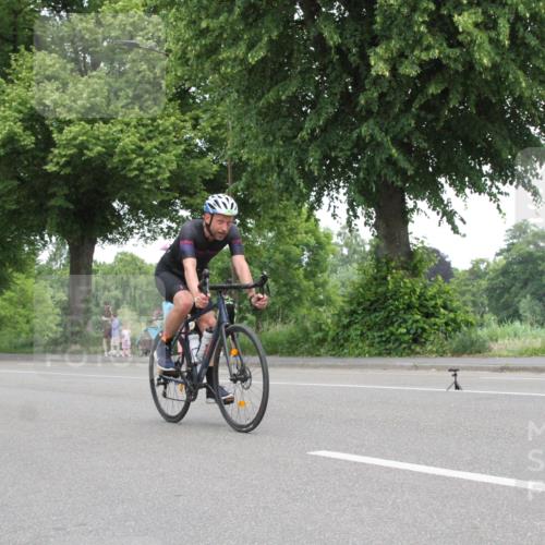 15.06.2025 - 7 Türme Triathlon Yannick Fuchs http://msf.ph/oto/7960862 15.06.2025 12:03:38 Radfahren  meine-sportfotos.de