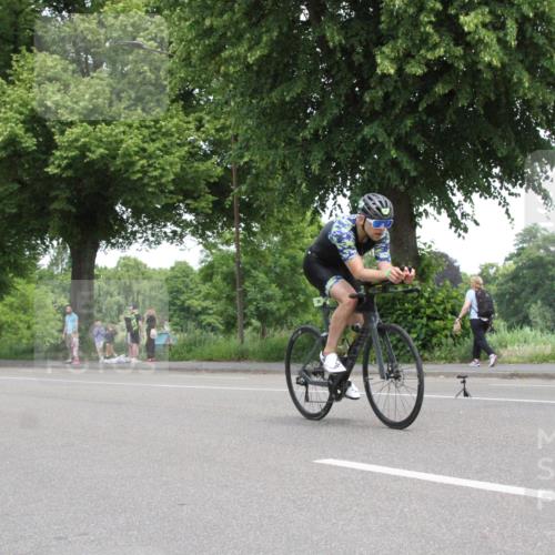 15.06.2025 - 7 Türme Triathlon Yannick Fuchs http://msf.ph/oto/7960903 15.06.2025 12:06:43 Radfahren  meine-sportfotos.de