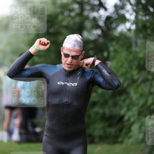 15.06.2025 - 7 Türme Triathlon Michael Strokosch http://msf.ph/oto/7960938 15.06.2025 12:12:34 Schwimmen 363, 412, 443, 489, 551 meine-sportfotos.de
