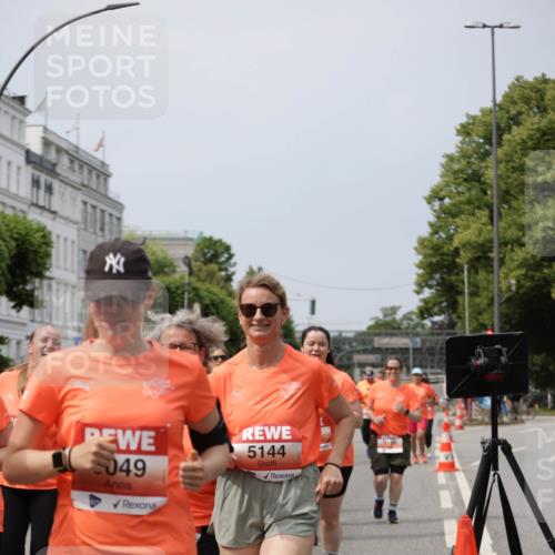 15.06.2025 - REWE Women's Run Jannik Wohlers http://msf.ph/oto/7960967 15.06.2025 09:45:58 Laufen 049, 5144 meine-sportfotos.de