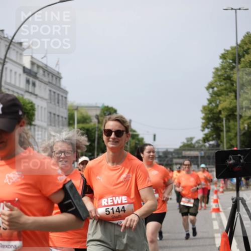 15.06.2025 - REWE Women's Run Jannik Wohlers http://msf.ph/oto/7960993 15.06.2025 09:45:59 Laufen 5144 meine-sportfotos.de