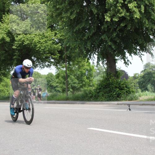 15.06.2025 - 7 Türme Triathlon Yannick Fuchs http://msf.ph/oto/7961015 15.06.2025 12:08:09 Radfahren  meine-sportfotos.de