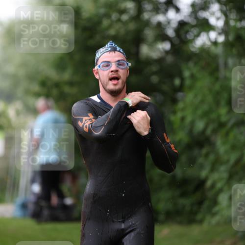 15.06.2025 - 7 Türme Triathlon Michael Strokosch http://msf.ph/oto/7961045 15.06.2025 12:12:39 Schwimmen 363, 412, 443, 489, 551, 605 meine-sportfotos.de