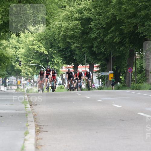 15.06.2025 - 7 Türme Triathlon Yannick Fuchs http://msf.ph/oto/7961055 15.06.2025 10:00:59 Radfahren 22, 24, 25 meine-sportfotos.de