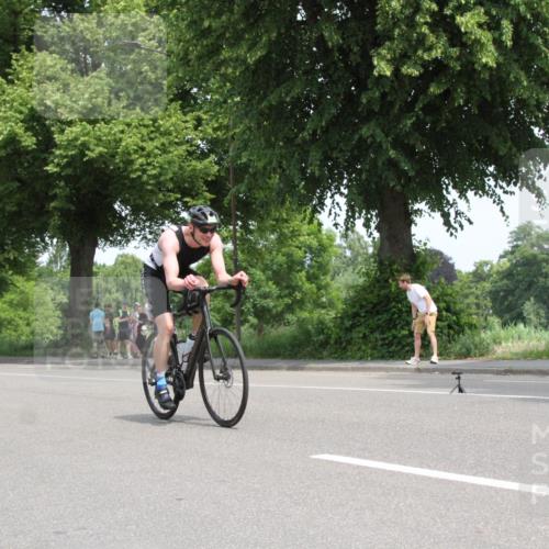 15.06.2025 - 7 Türme Triathlon Yannick Fuchs http://msf.ph/oto/7961071 15.06.2025 12:08:49 Radfahren  meine-sportfotos.de