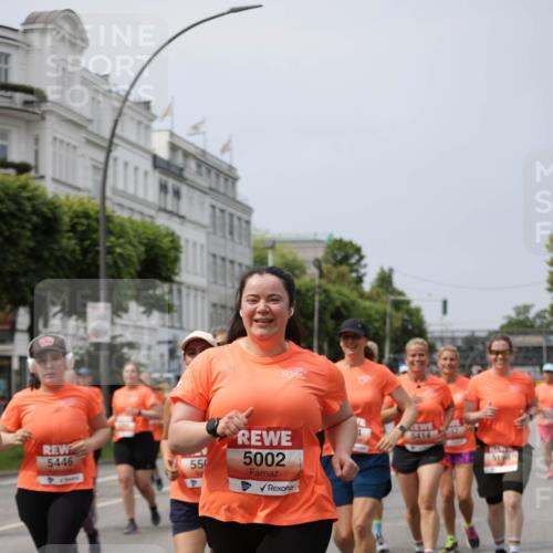 15.06.2025 - REWE Women's Run Jannik Wohlers http://msf.ph/oto/7961077 15.06.2025 09:46:00 Laufen 5446, 550, 5002, 5414, 357, 5198 meine-sportfotos.de