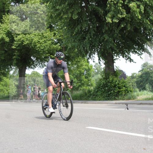 15.06.2025 - 7 Türme Triathlon Yannick Fuchs http://msf.ph/oto/7961081 15.06.2025 12:09:30 Radfahren  meine-sportfotos.de