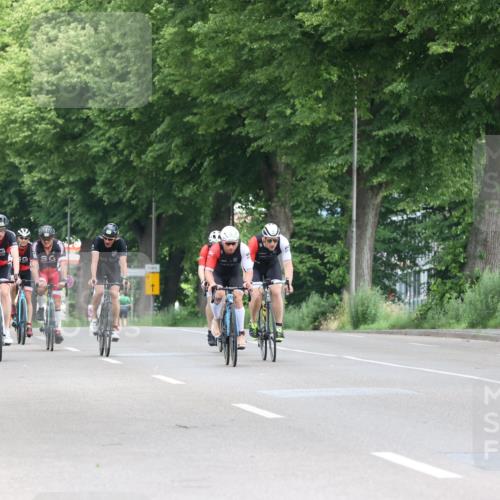15.06.2025 - 7 Türme Triathlon Yannick Fuchs http://msf.ph/oto/7961094 15.06.2025 10:01:03 Radfahren 22, 24, 25, 77, 78, 80 meine-sportfotos.de