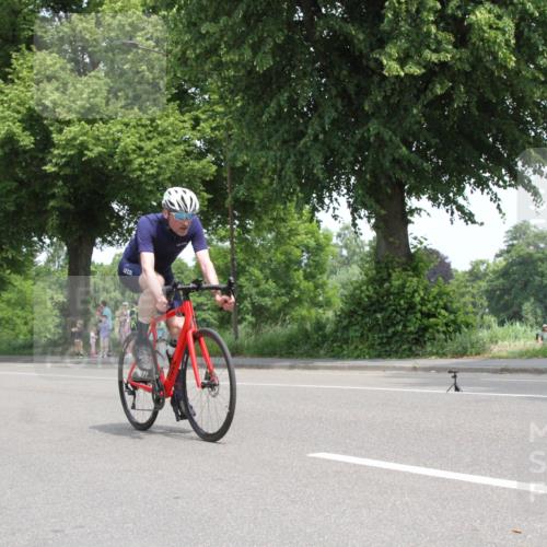 15.06.2025 - 7 Türme Triathlon Yannick Fuchs http://msf.ph/oto/7961102 15.06.2025 12:09:38 Radfahren  meine-sportfotos.de