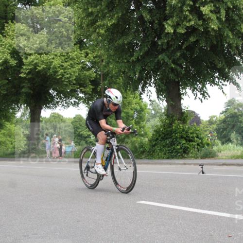 15.06.2025 - 7 Türme Triathlon Yannick Fuchs http://msf.ph/oto/7961110 15.06.2025 12:10:47 Radfahren  meine-sportfotos.de