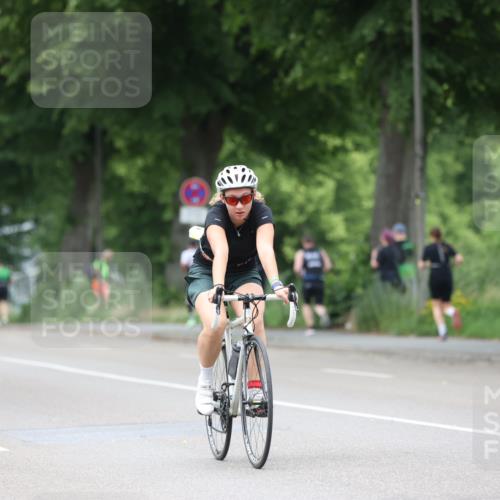 15.06.2025 - 7 Türme Triathlon Yannick Fuchs http://msf.ph/oto/7961111 15.06.2025 13:49:38 Radfahren 781, 1051, 1089 meine-sportfotos.de