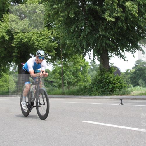 15.06.2025 - 7 Türme Triathlon Yannick Fuchs http://msf.ph/oto/7961218 15.06.2025 12:14:32 Radfahren  meine-sportfotos.de