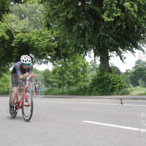 15.06.2025 - 7 Türme Triathlon Yannick Fuchs http://msf.ph/oto/7961227 15.06.2025 12:14:40 Radfahren  meine-sportfotos.de