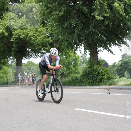 15.06.2025 - 7 Türme Triathlon Yannick Fuchs http://msf.ph/oto/7961277 15.06.2025 12:15:34 Radfahren  meine-sportfotos.de