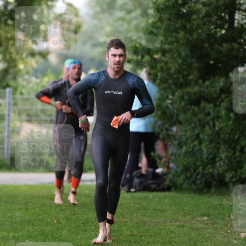 15.06.2025 - 7 Türme Triathlon Michael Strokosch http://msf.ph/oto/7961284 15.06.2025 12:13:07 Schwimmen 453, 459, 494, 561, 605 meine-sportfotos.de