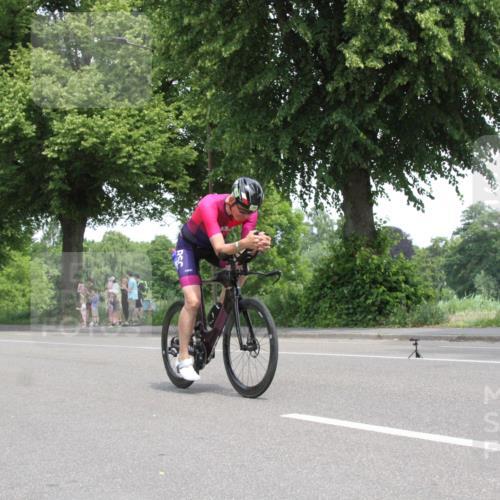 15.06.2025 - 7 Türme Triathlon Yannick Fuchs http://msf.ph/oto/7961288 15.06.2025 12:16:33 Radfahren  meine-sportfotos.de
