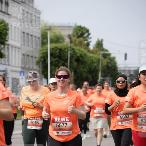 15.06.2025 - REWE Women's Run Jannik Wohlers http://msf.ph/oto/7961300 15.06.2025 09:46:07 Laufen 5106, 5577, 111, 5587, 5093, 53 meine-sportfotos.de