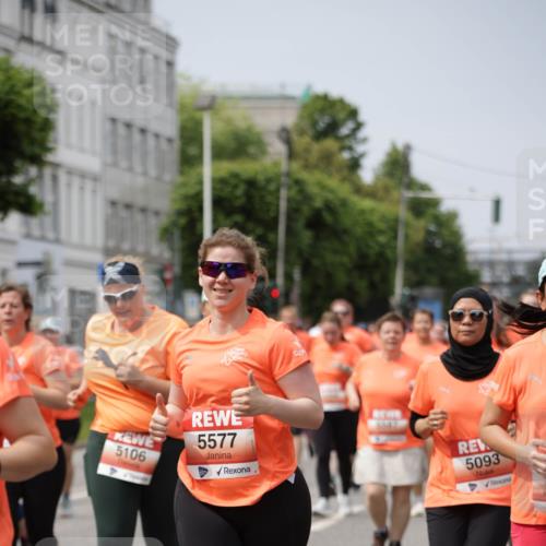 15.06.2025 - REWE Women's Run Jannik Wohlers http://msf.ph/oto/7961308 15.06.2025 09:46:07 Laufen 5106, 5577, 5093 meine-sportfotos.de