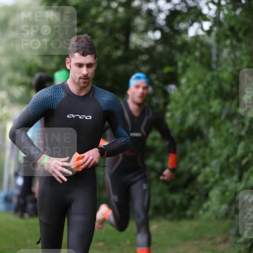 15.06.2025 - 7 Türme Triathlon Michael Strokosch http://msf.ph/oto/7961317 15.06.2025 12:13:09 Schwimmen 453, 459, 494, 539, 561 meine-sportfotos.de