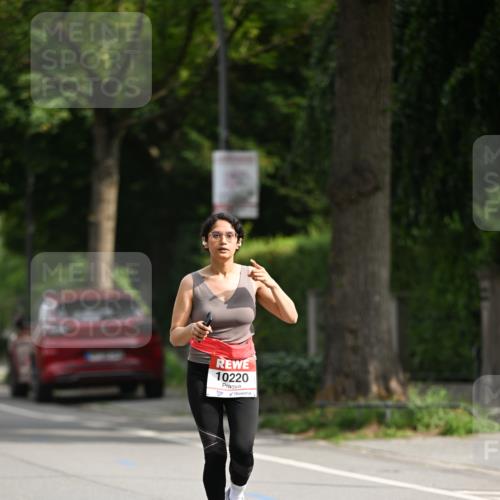 15.06.2025 - REWE Women's Run Dr. Thomas Lammeyer http://msf.ph/oto/7961352 15.06.2025 09:50:25 Laufen 10220 meine-sportfotos.de