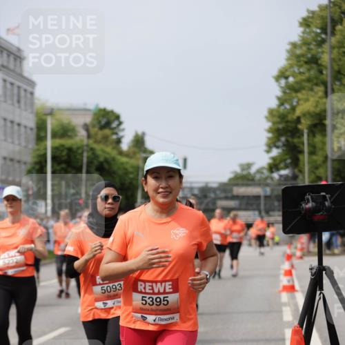 15.06.2025 - REWE Women's Run Jannik Wohlers http://msf.ph/oto/7961361 15.06.2025 09:46:08 Laufen 5232, 5093, 5395 meine-sportfotos.de