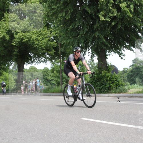 15.06.2025 - 7 Türme Triathlon Yannick Fuchs http://msf.ph/oto/7961377 15.06.2025 12:17:02 Radfahren  meine-sportfotos.de