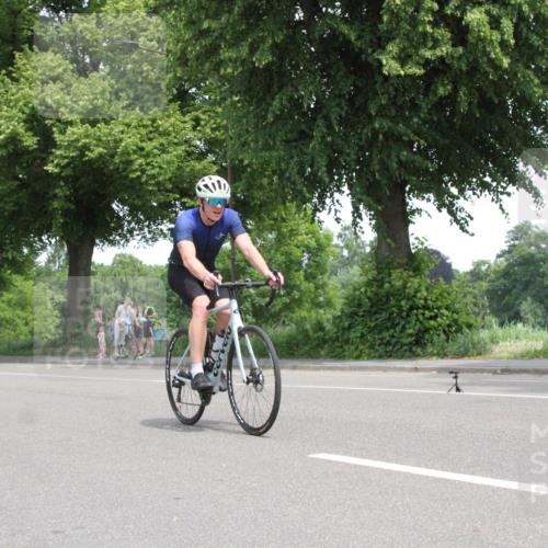 15.06.2025 - 7 Türme Triathlon Yannick Fuchs http://msf.ph/oto/7961401 15.06.2025 12:17:14 Radfahren  meine-sportfotos.de