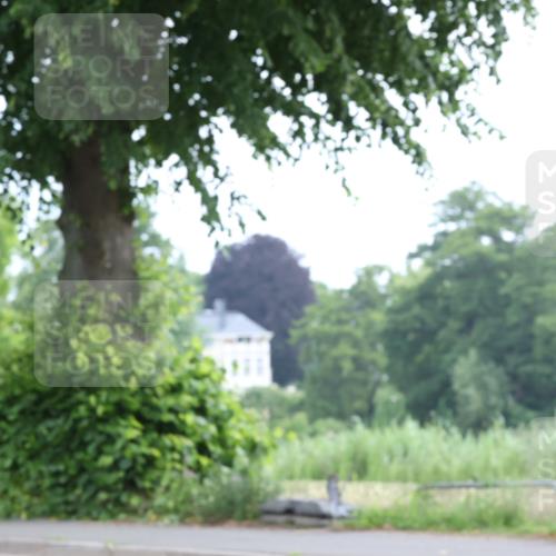15.06.2025 - 7 Türme Triathlon Yannick Fuchs http://msf.ph/oto/7961434 15.06.2025 10:02:31 Radfahren 129, 132, 141 meine-sportfotos.de